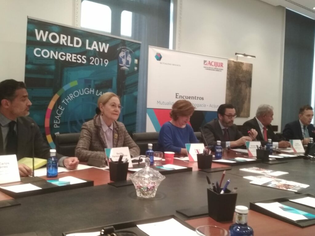 Desayuno informativo con la Asociación Mundial de Juristas