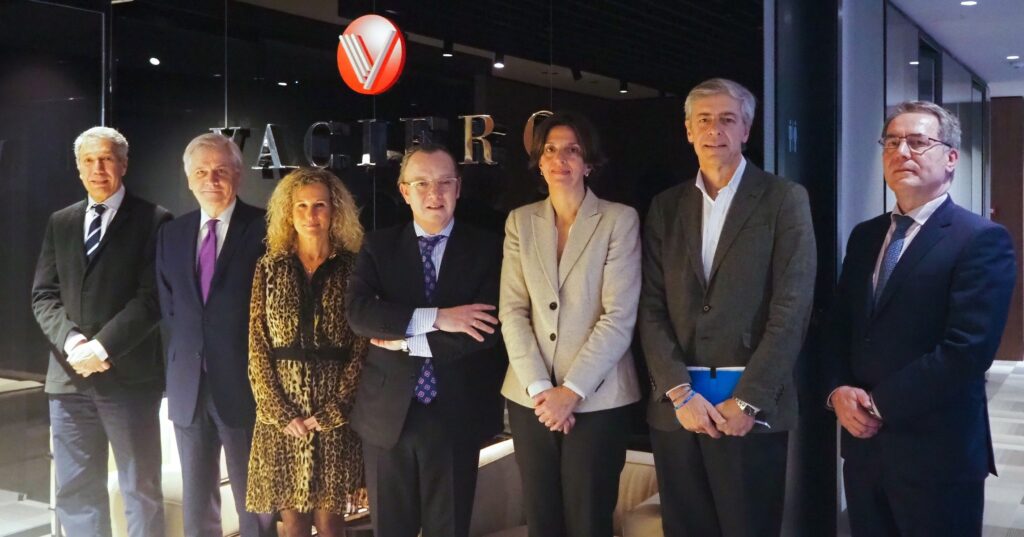 Reunión de los miembros del Jurado. Premios Vaciero