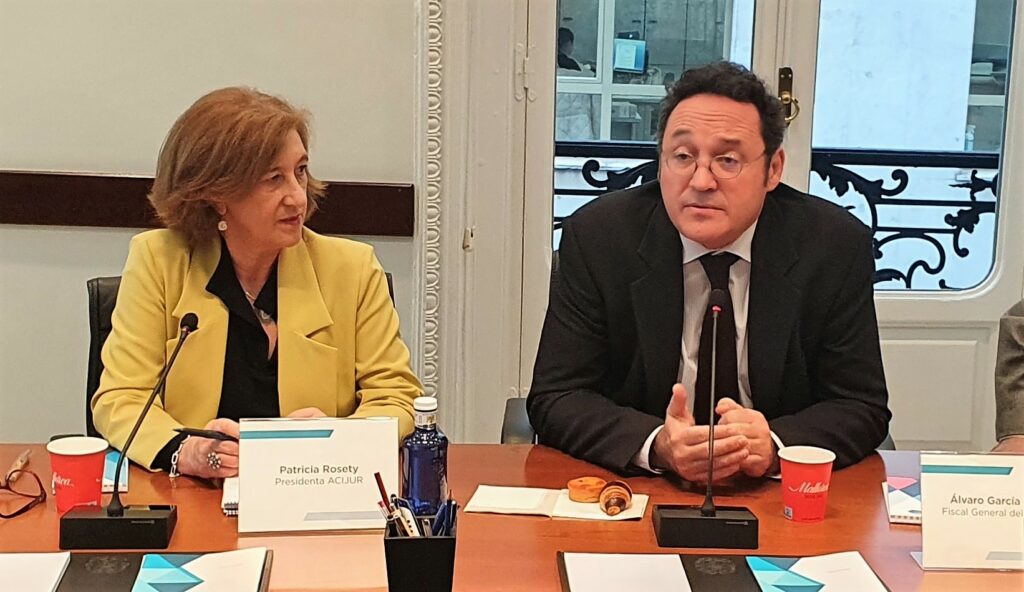 Encuentro informativo ACIJUR con Álvaro García Ortiz