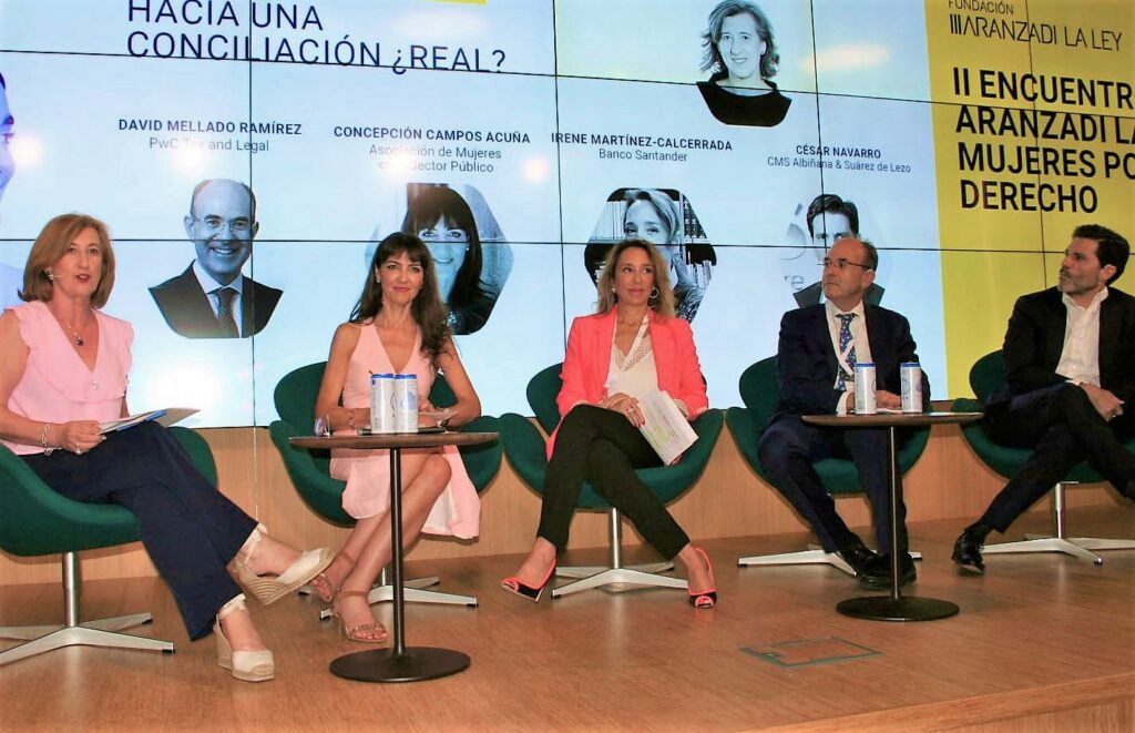 Pie de foto: Patricia Rosety, presidenta de ACIJUR, durante su intervención en el debate.
