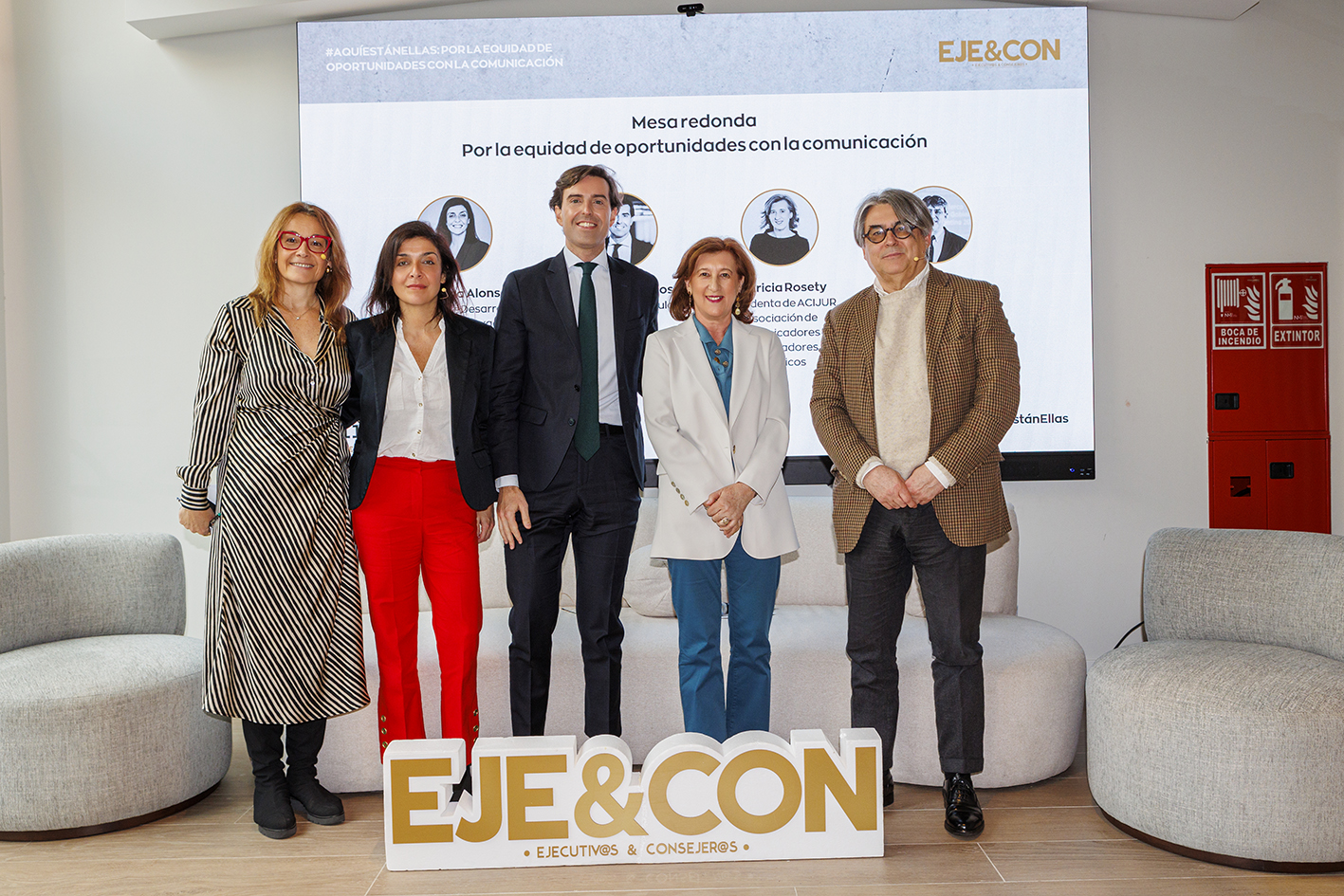 De izda. a dcha. Begoña Tiscar, Almudena Alonso, Pablo Montesinos, Patricia Rosety y Manuel Sevillano