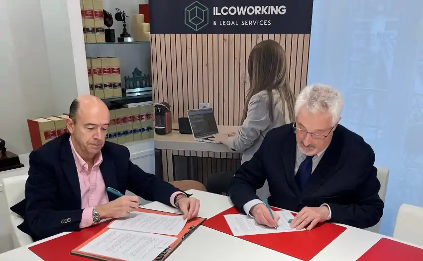 Firma acuerdo ILCOWORKING Manuel Lamela y Xavier_Gil