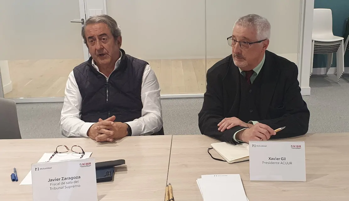 Javier Zaragoza, fiscal de Sala del Supremo, y Xavier Gil Pecharromán, presidente de ACIJUR