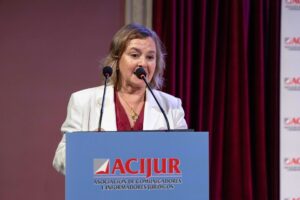 Rosa Ana Morán, fiscal de Sala Jefa de la Fiscalía Especial Antidroga de la Audiencia Nacional, durante su intervención al recoger su premio.